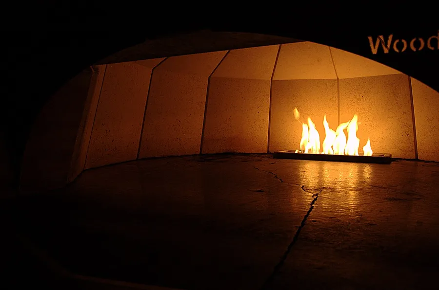 Cuptor profesional pizza pe gaz, 2 camere, 8 pizza/cameră